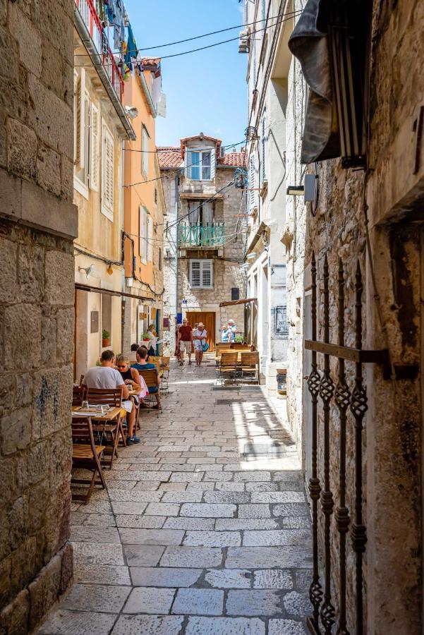 Golden Dream In Diocletian Palace สปลิท ภายนอก รูปภาพ